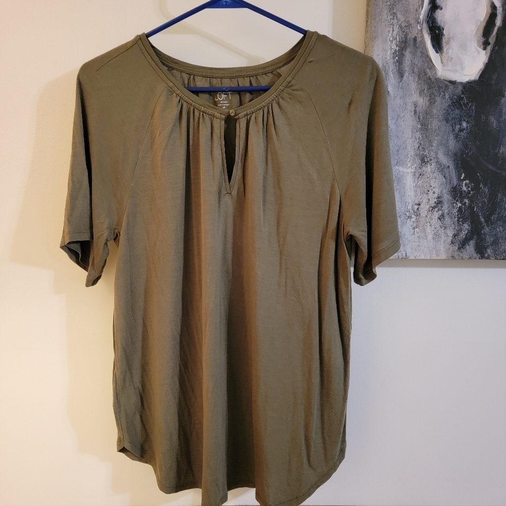 Loft Outlet Olive Green 100% Rayon, Size MP, Mark on side of blouse.